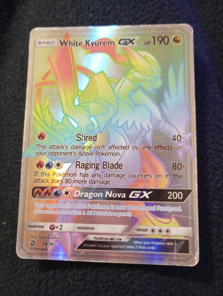 Carta Pokémon white kyurem GX