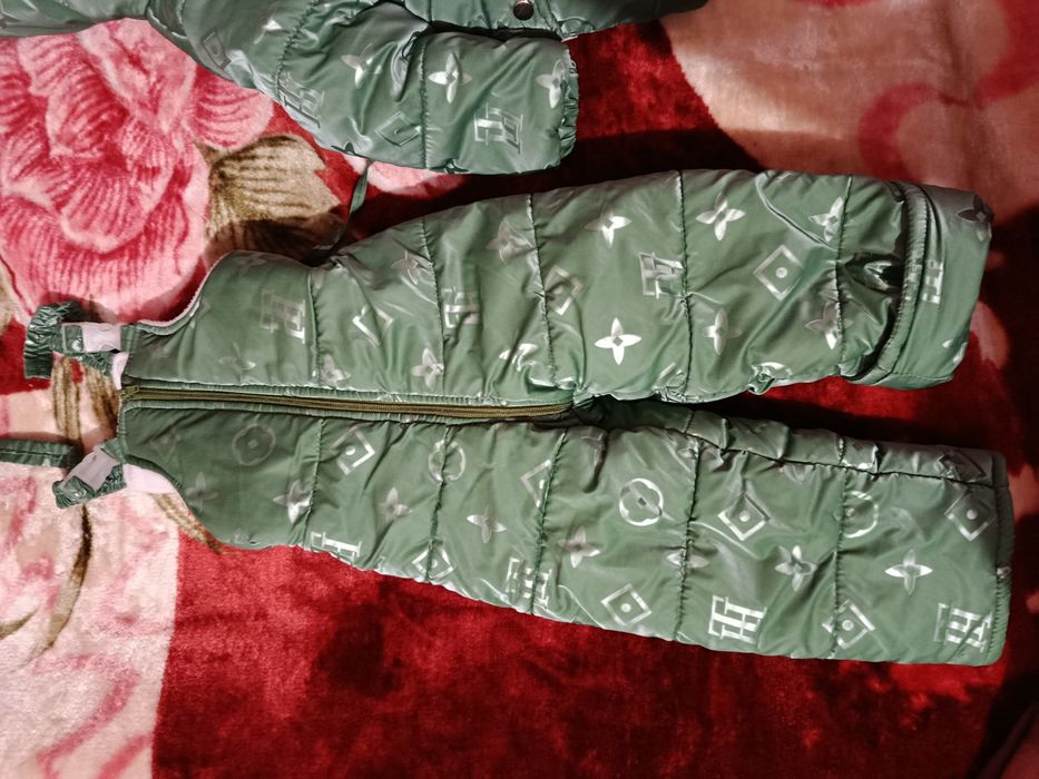 Комбінезон для дівчинки