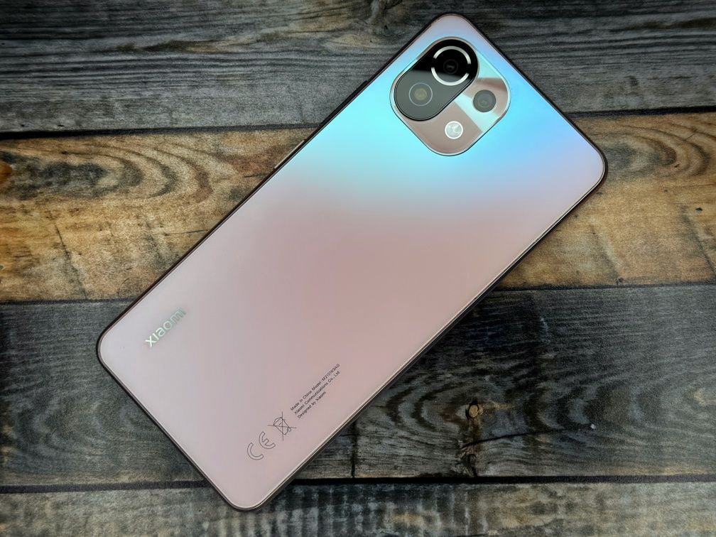 Xiaomi Mi 11 Lite 6+3/64 90Ghz/64MP/NFC