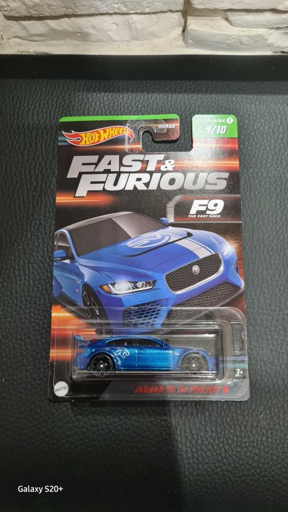 Hot Wheels Jaguar XE SV Project 8