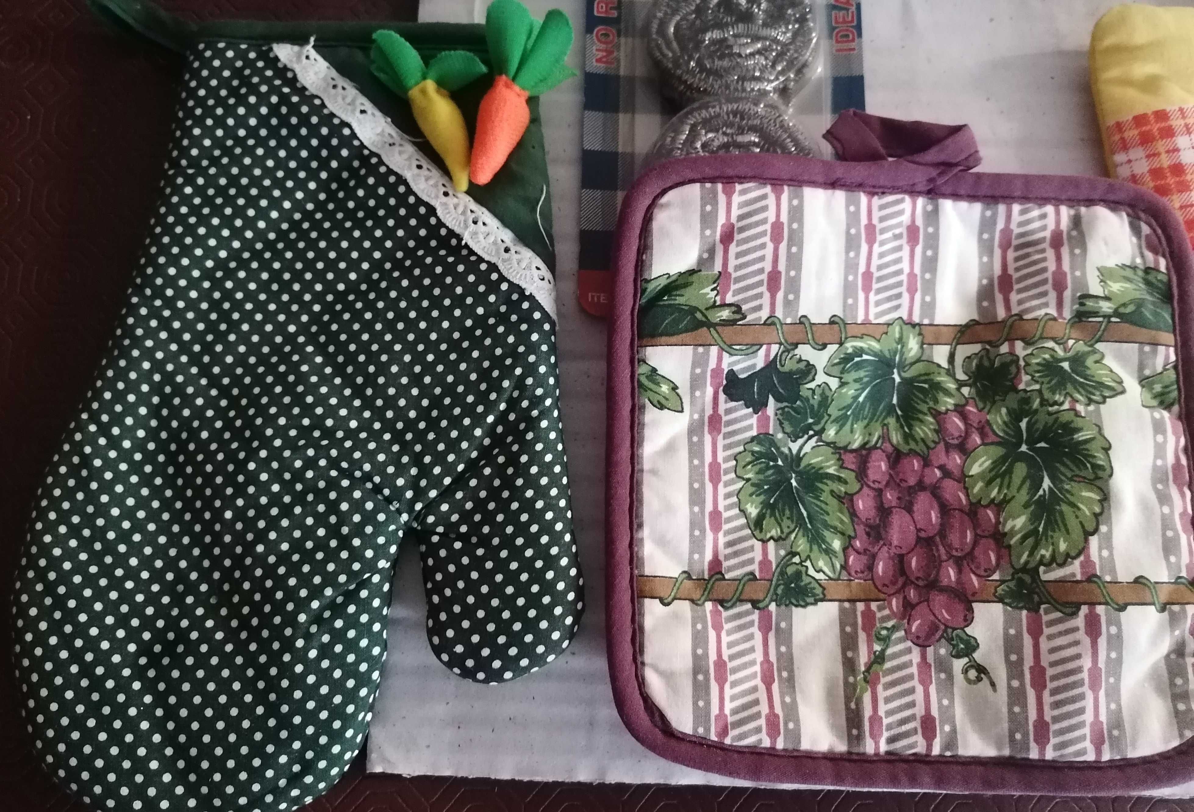 Pegas de cozinha, esfregões, acumuladores gelo, lote por 5€