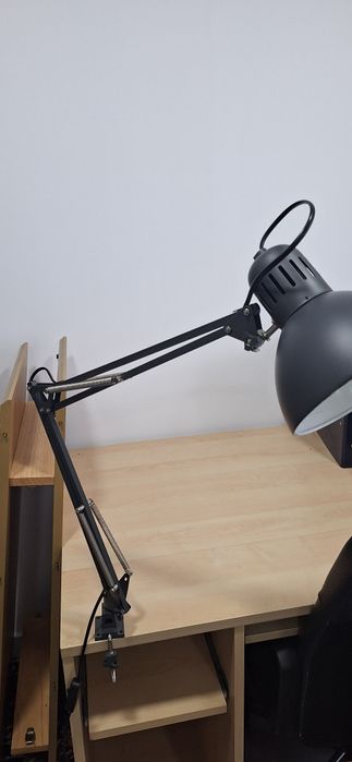 Candeeiro ikea preto secretaria