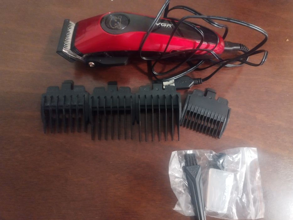 Професійна машинка для стриження тварин