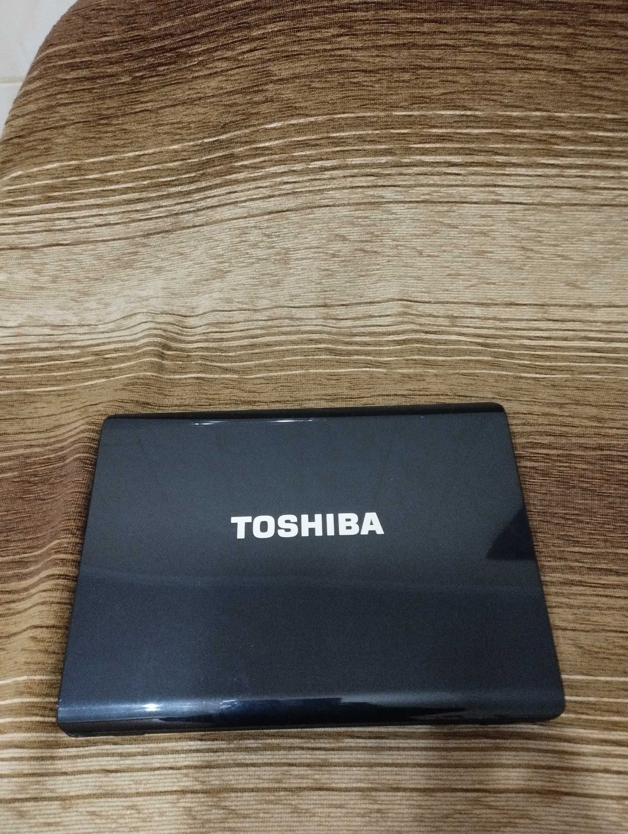 Продам ноутбук Тошиба на запчастини