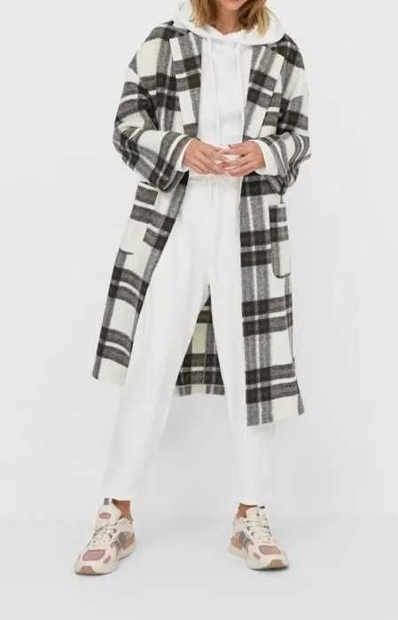 Biały płaszcz w kratę oversize - Stradivarius L