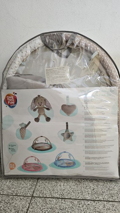 Tapete de atividades para bebé
