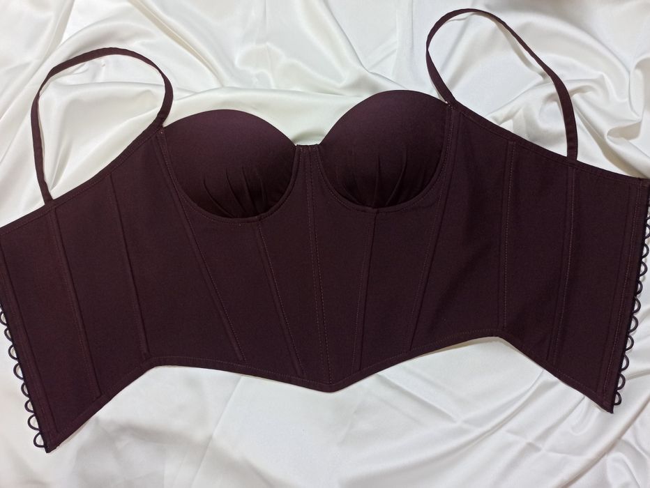 Мереживні корсети, корсети з мереживом