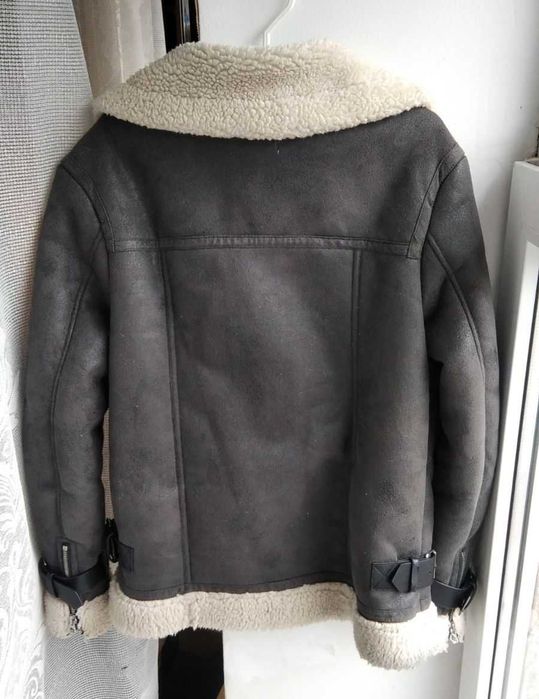 Bershka дублянка розмір XS