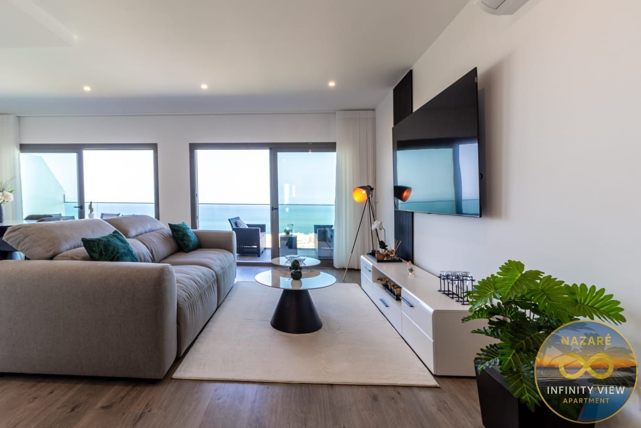 Apartamento T2 c/piscina Nazaré