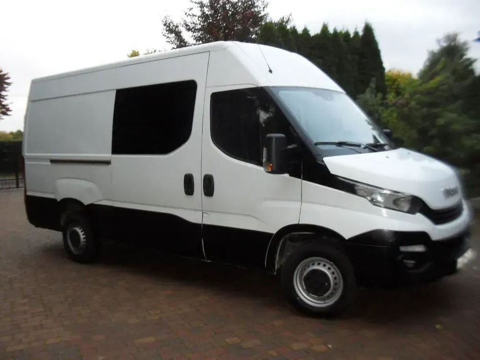 Iveco 35S16  Iveco 2017r Brygadówka 6-cio osobowy