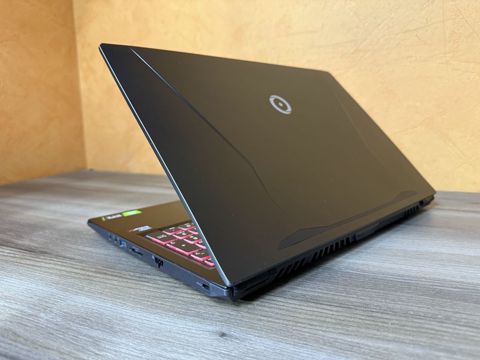 Ігровий ноутбук (Core i7/RTX2080/16" FHD IPS 144hz/512SSD/16DDR4)