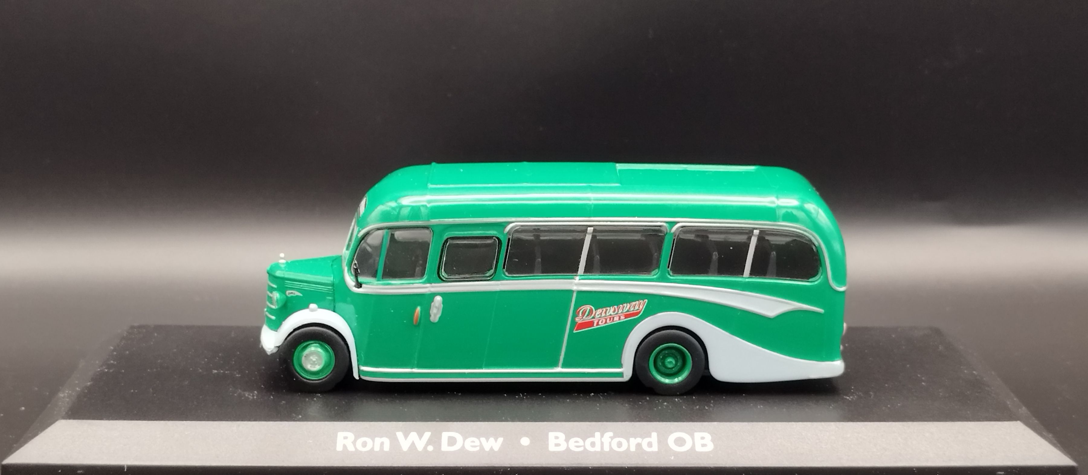 1:72 Atlas BUS Ron W.Dew Bedford OB model nowy