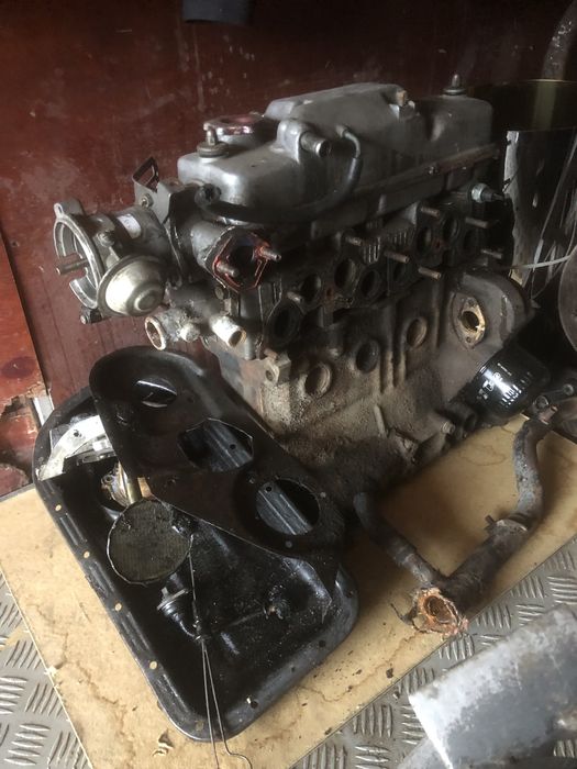 Двигун ваз 21093 під ремонт