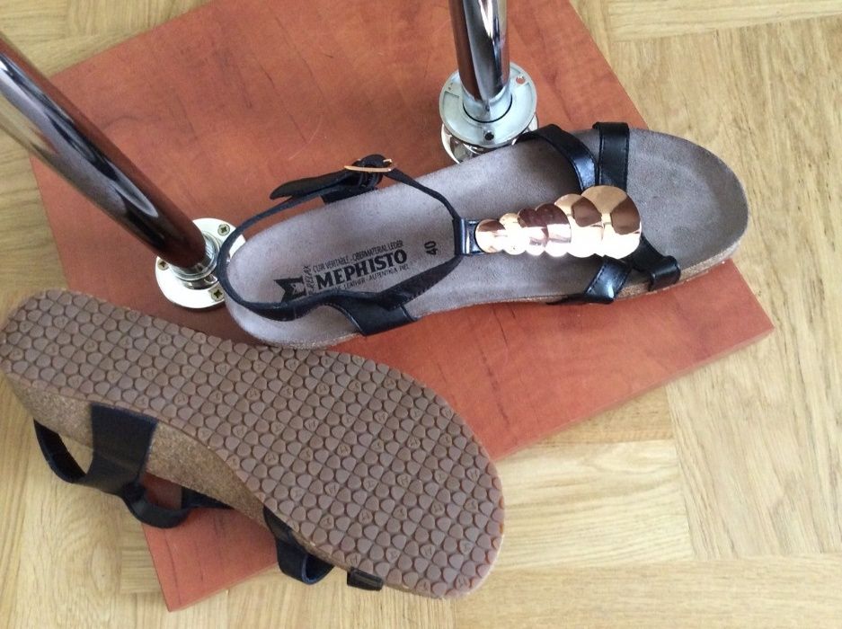 Nowe Sandale marki Mepnisto, rozmiar 40