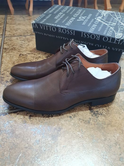 Продам Кожаные Туфли VITTO ROSSI размер 40