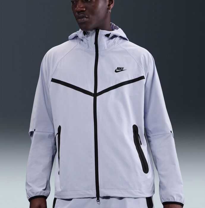 Ветровка-Nike Tech