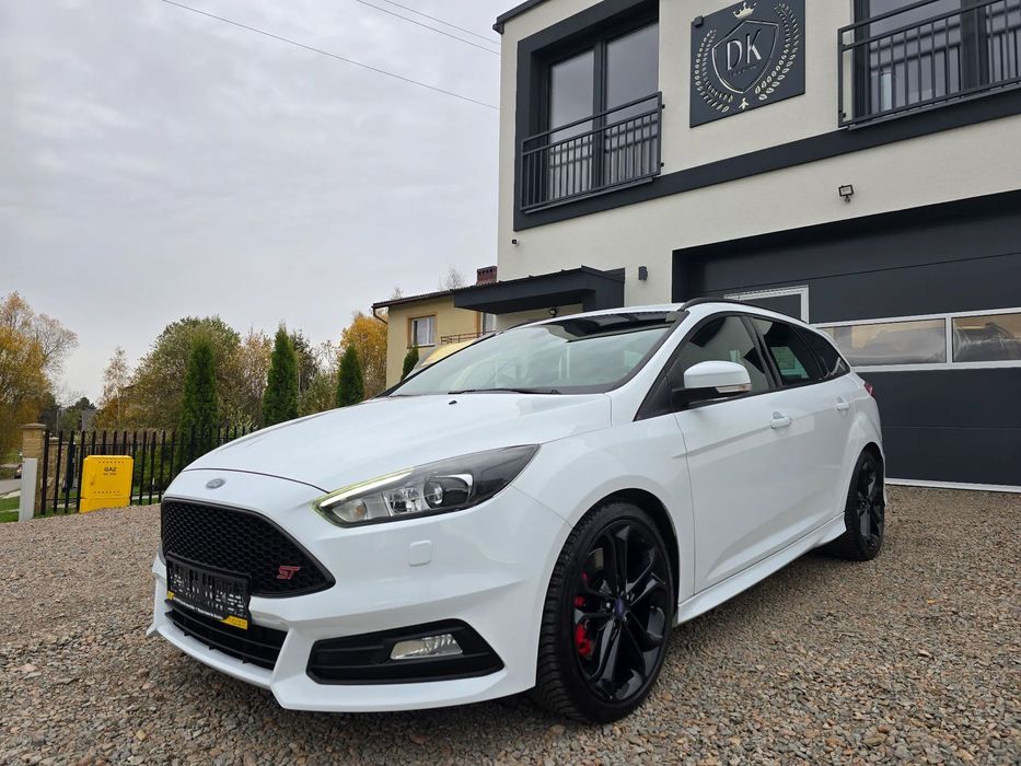Ford Focus ST / 250 ps / 128tys km / Bezwypadkowy / Serwisowany / Super Stan