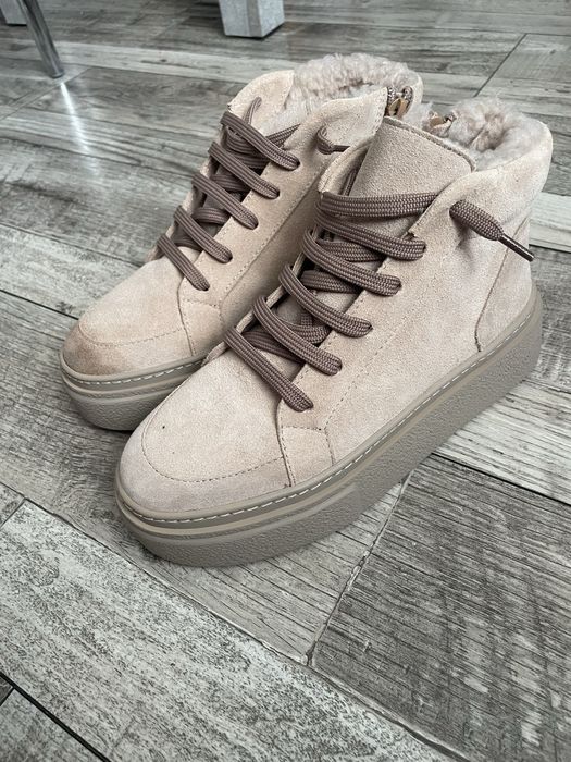 Замшеві черевики