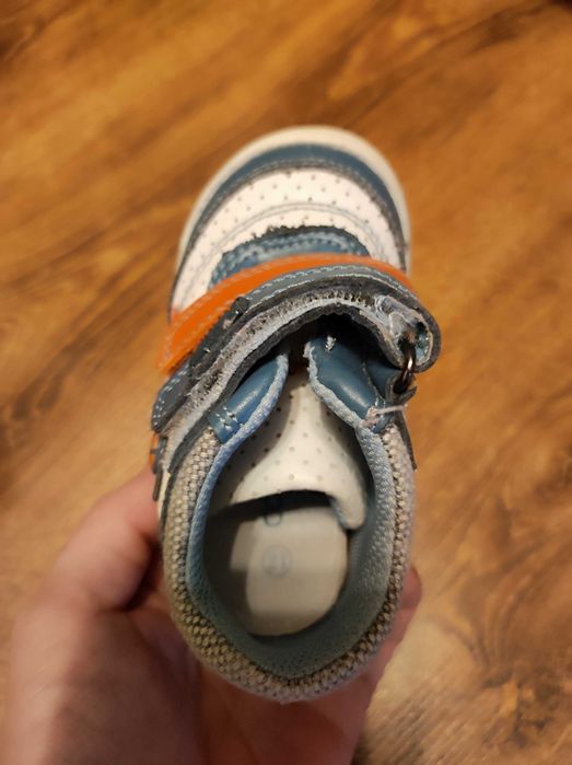 Buciki dla niemowlaka rozmiar 21