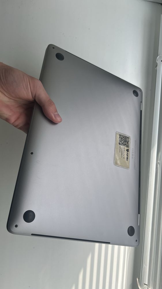 MacBook PRO 13 2020 16/512 touch bar