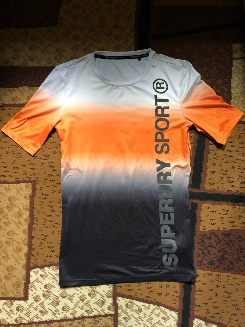 Футболка superdry sport