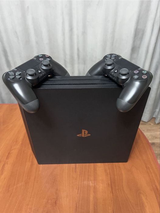 Продам Playstation 4Pro