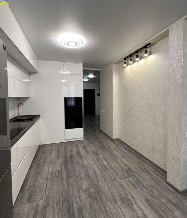 Продам 2-х комнатную квартиру в элитном новом доме с ремонтом