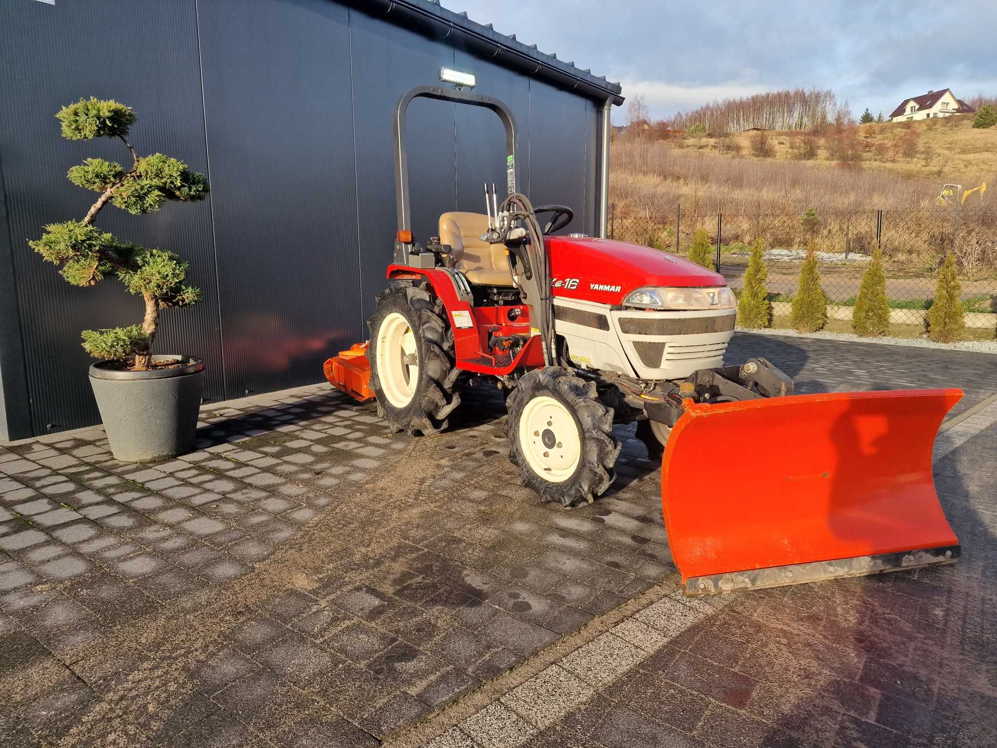 Mini Traktor Yanmar,japonski ciągnik,4x4,traktorek ogrodniczy,sadownik