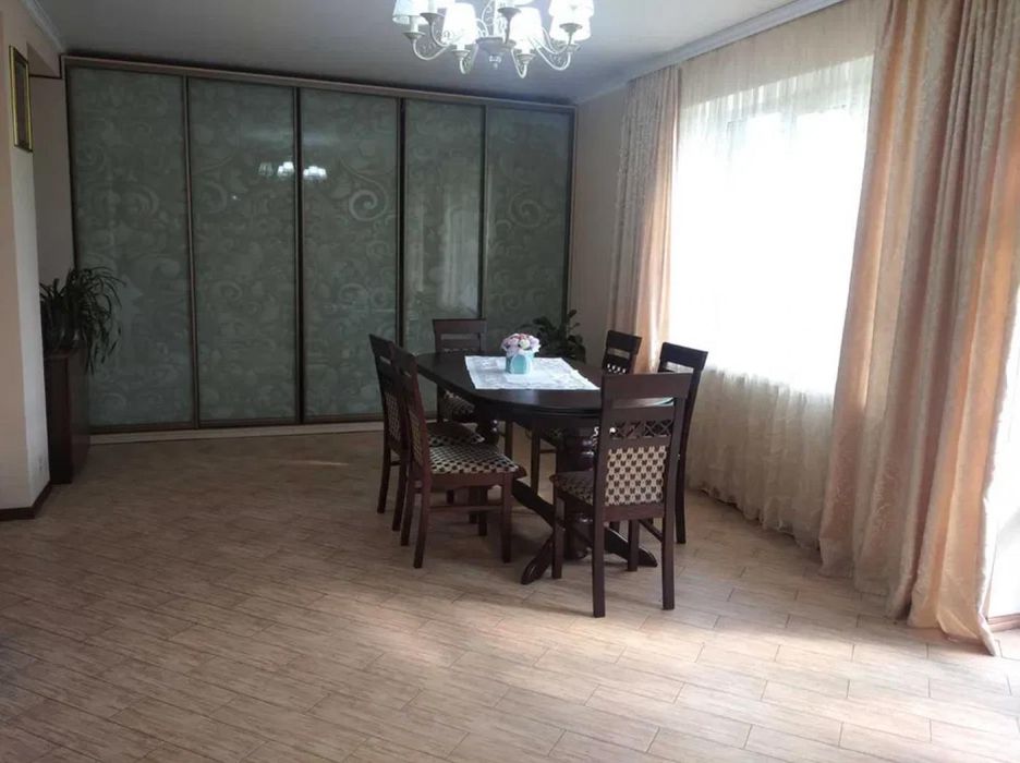 Будинок /район Довбуша/ Коломия