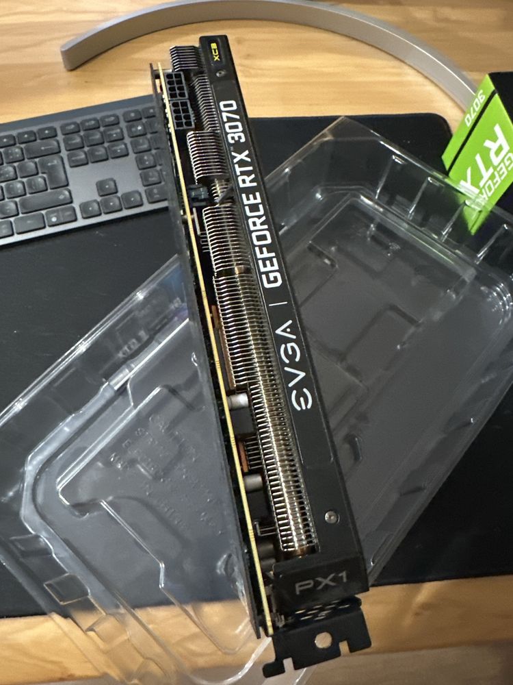 Placa grafica RX 3070 como nova