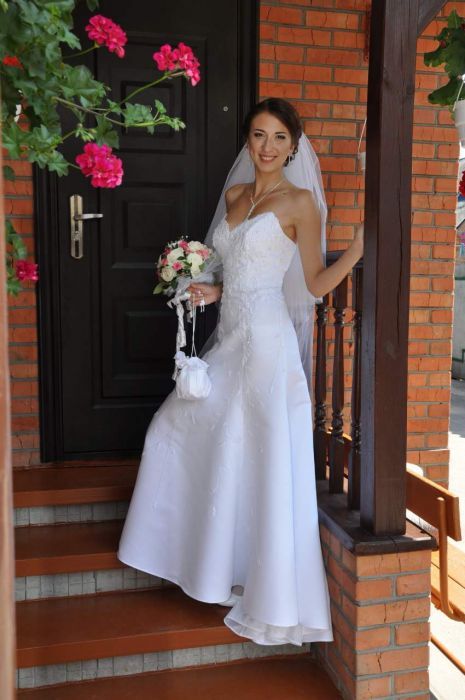 Продаю красивое свадебное платье