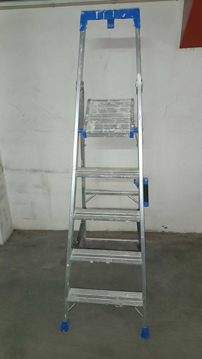 Escadote alumínio grande