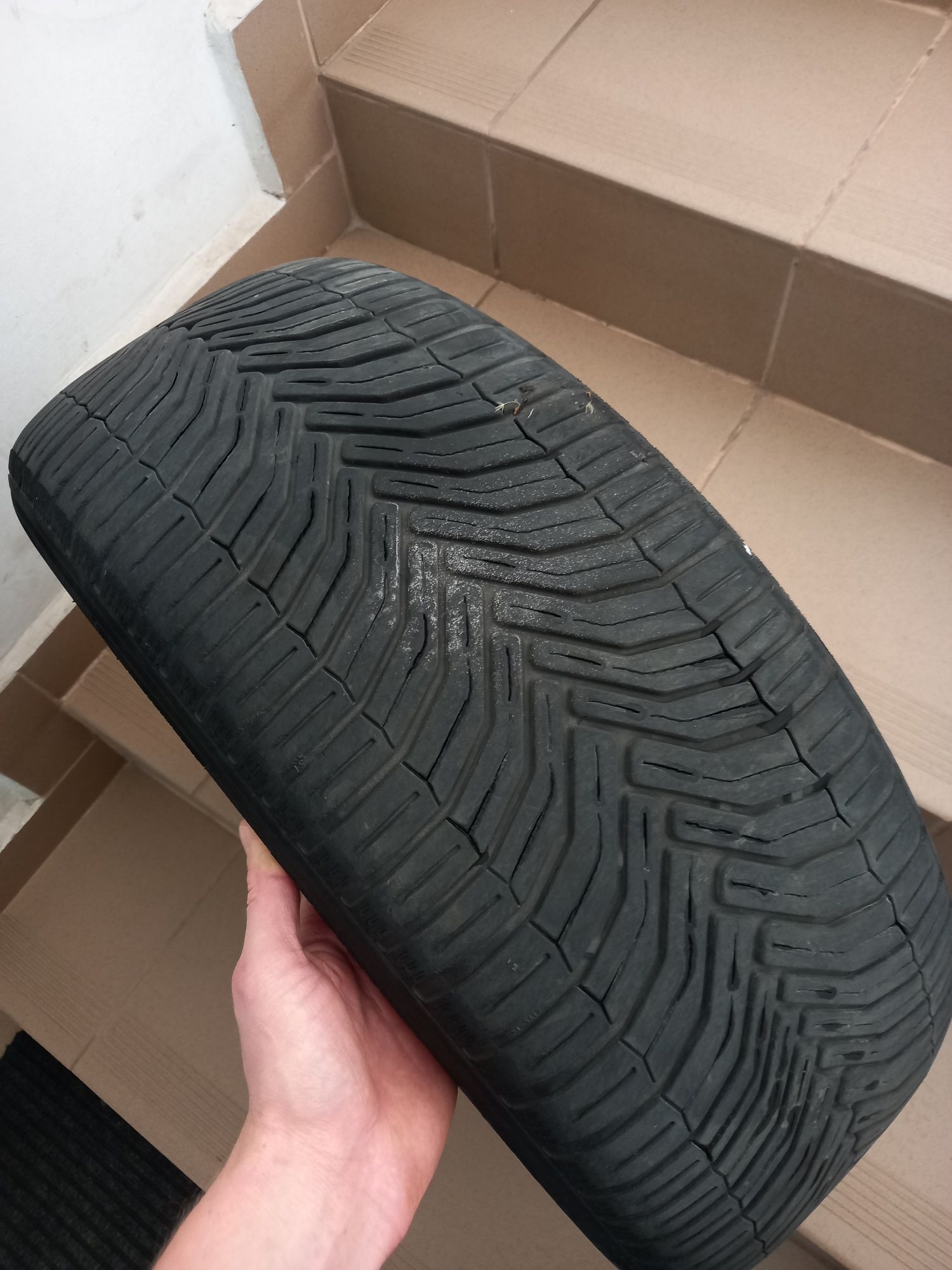 2 Opony MICHELIN Crossclimate 205/50 R17