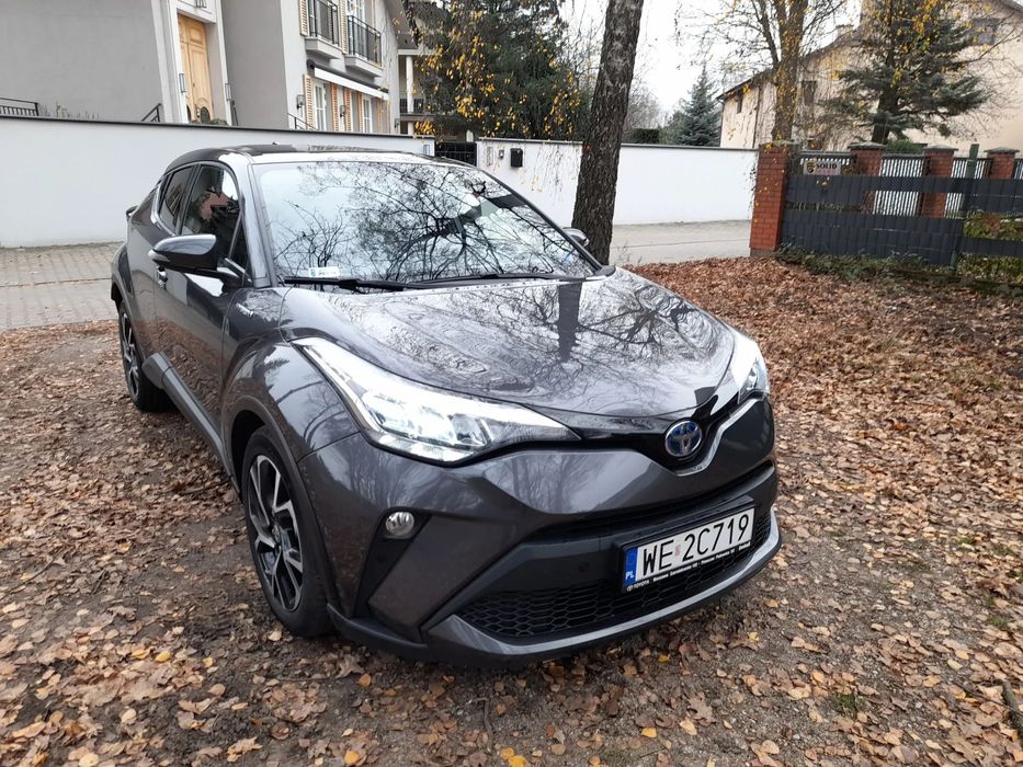 Toyota C-HR 1.8 hybrid 27800 km salon Polska pierwszy włascicel
