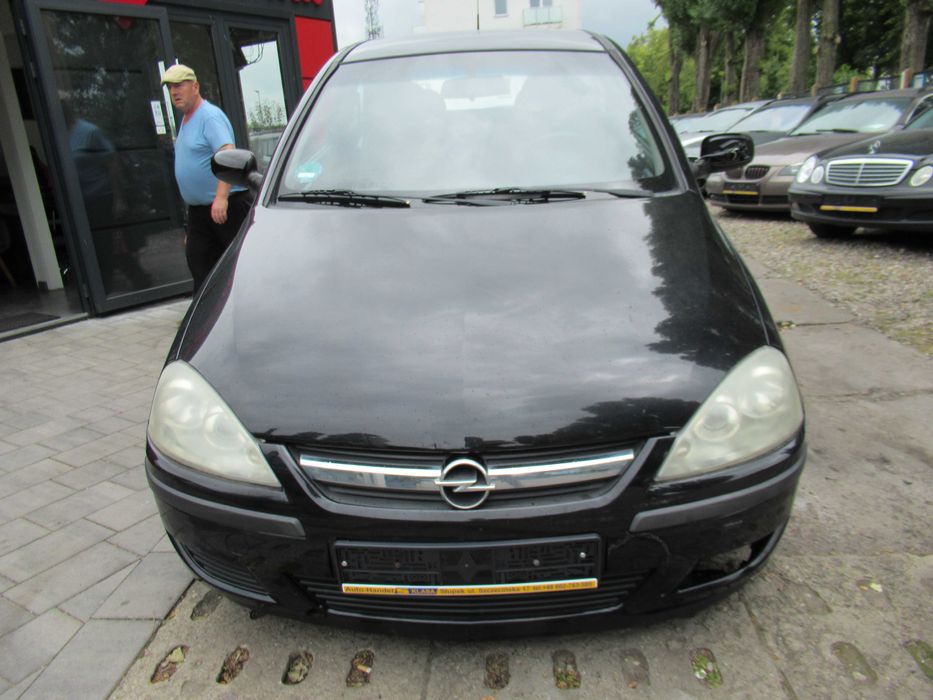 Opel Corsa C 1.2 80km ekonomiczny niezawodny ładne blachy benzyna 2004