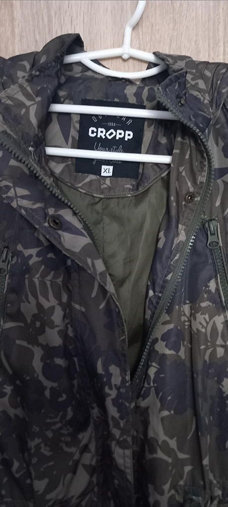 Damska kurtka moro,Cropp,r. xL