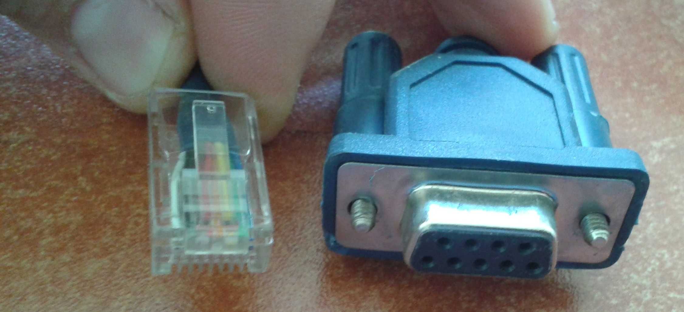Kabel konsolowy (RS232 DB9-RJ45)