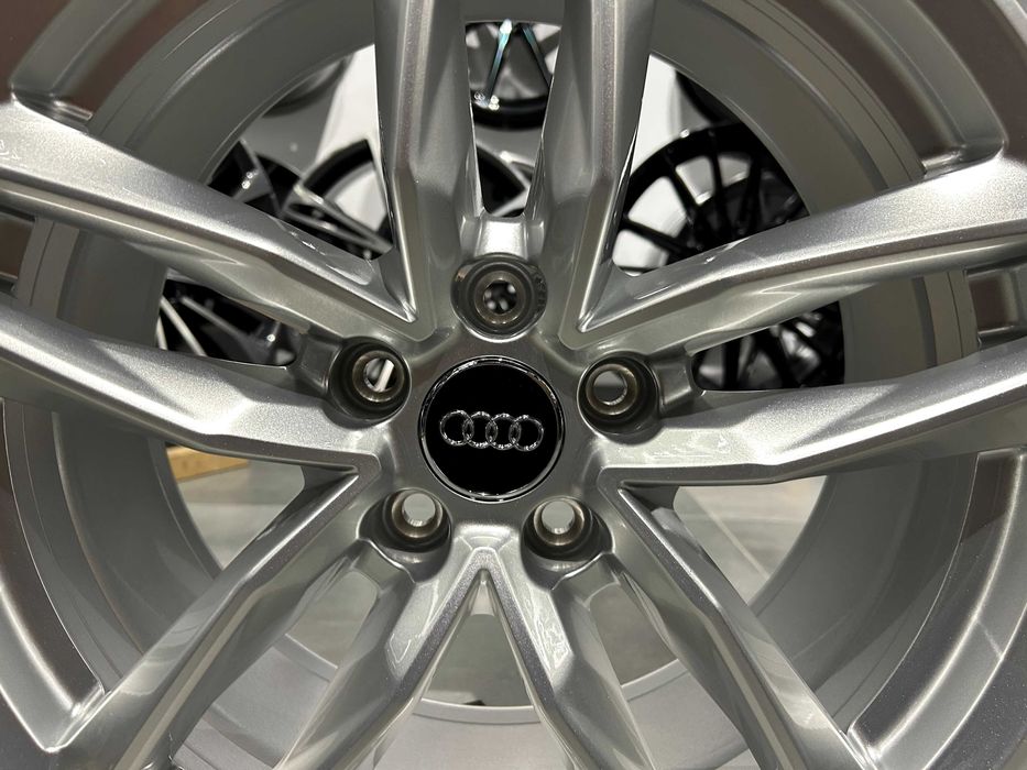 Oryginalne felgi 18 5x112 ET40 Audi A4 B8 B9 A6 C7 C8 Q5 8W0/601025BA