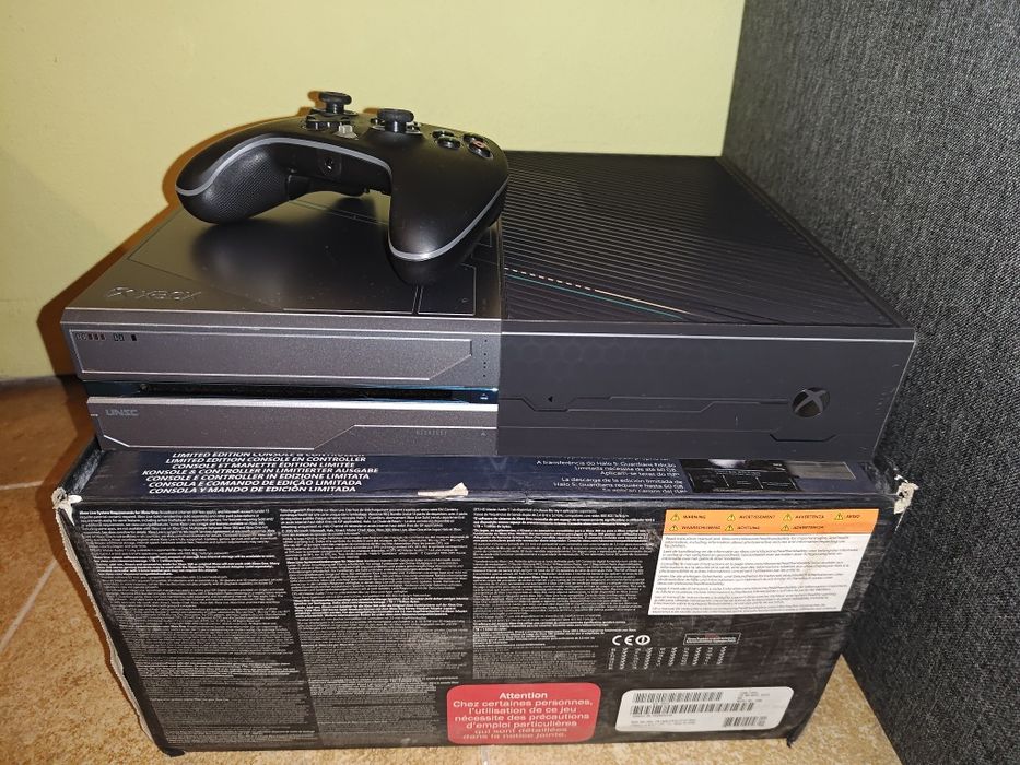 XBOX ONE Halo edition
