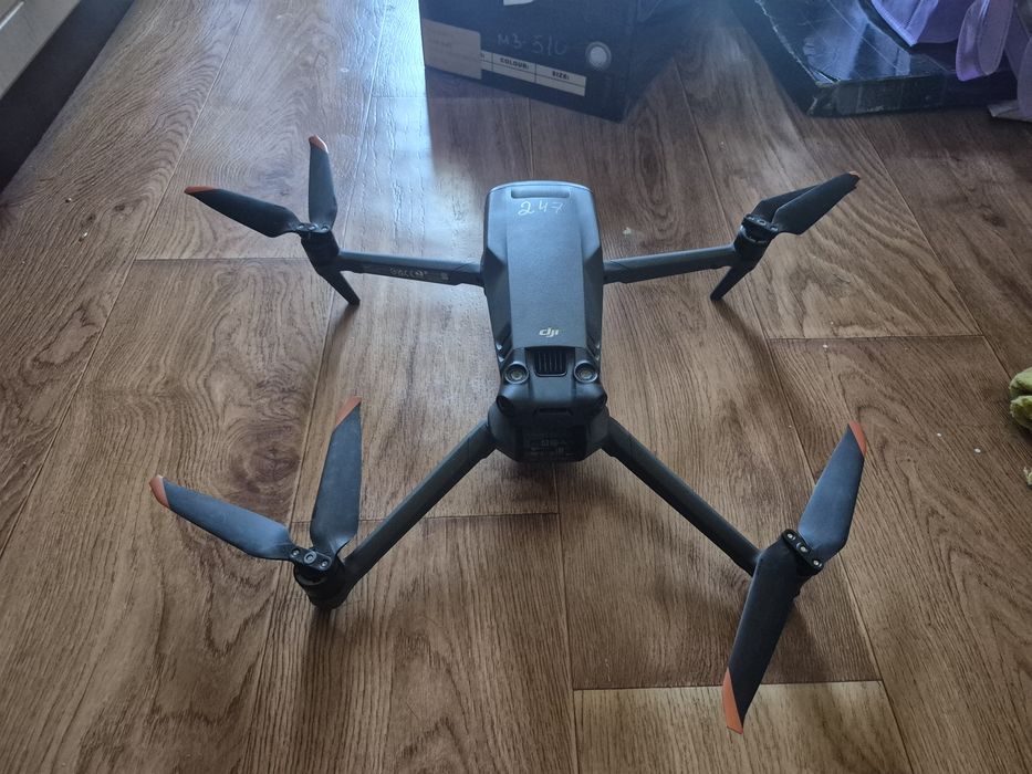 Продаю Mavic 3 PRO