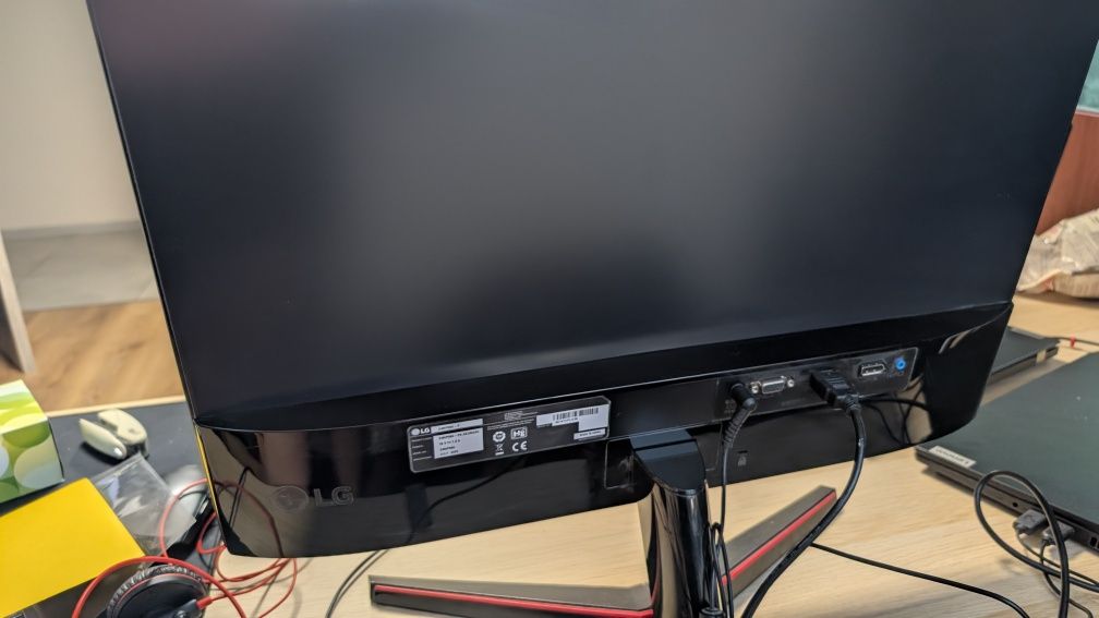 Monitor LG 24 całe