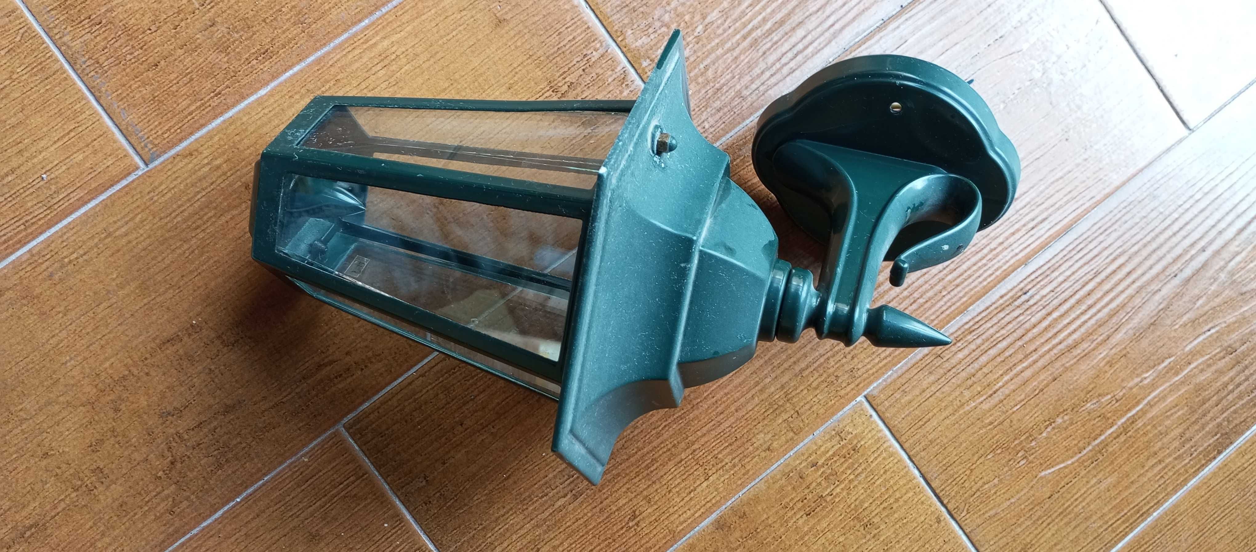 Candeeiros  de parede para exterior verde