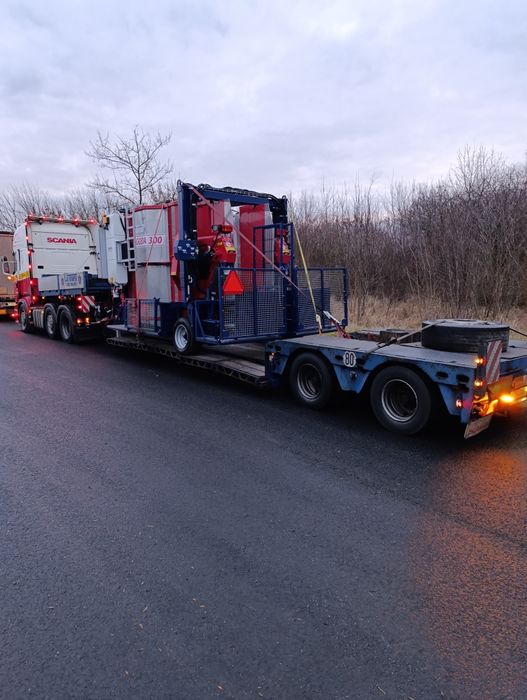 Transport maszyn rolniczych-kombajnów, sieczkarni, maszyn budowlanych