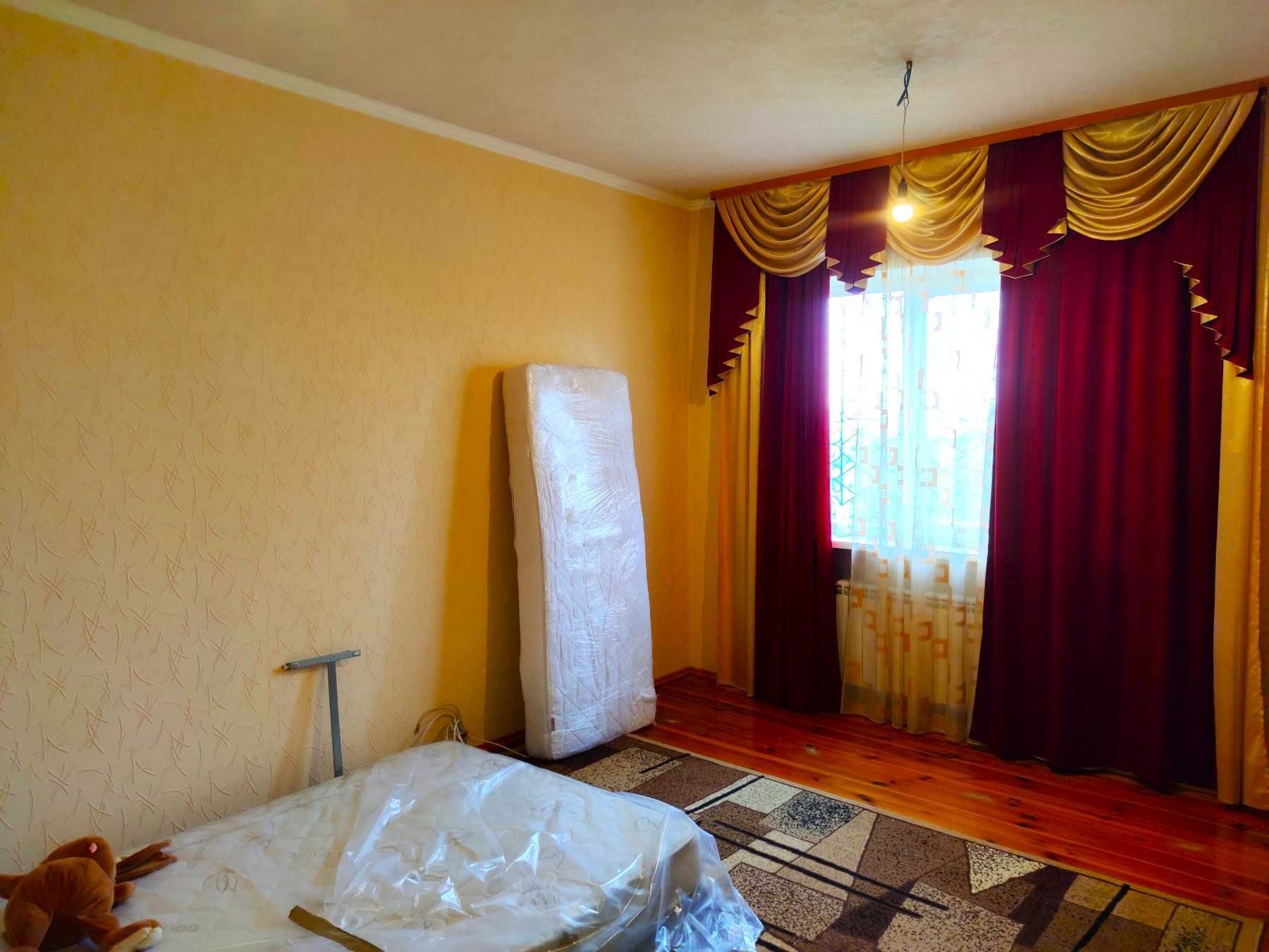 Продам дом в п. Коротич в 10 км. от метро Холодная Гора