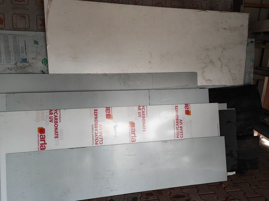 Poliwęglan lity dymiony grafit