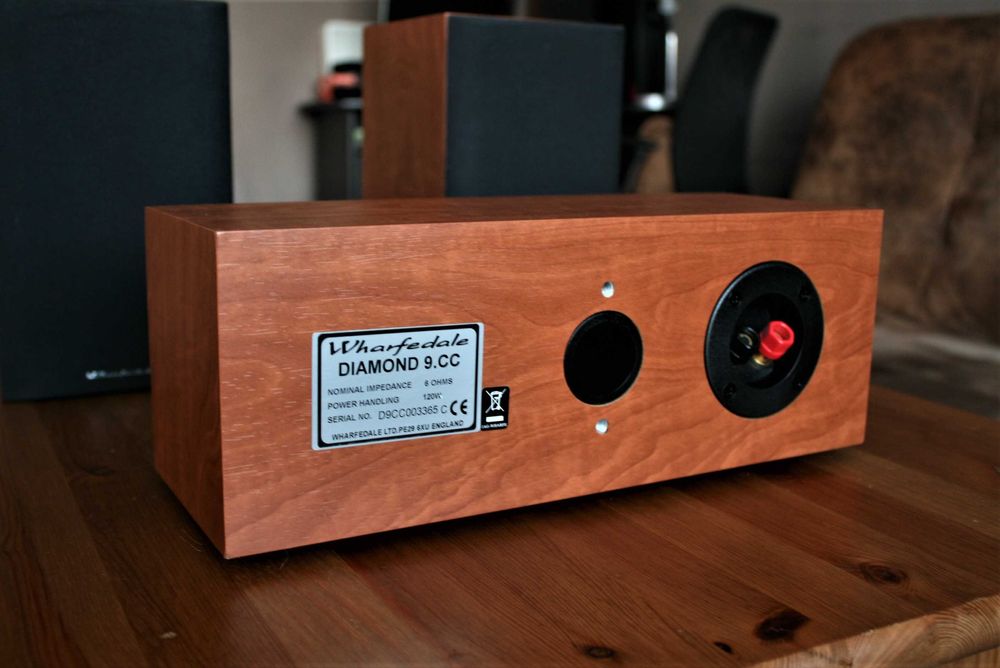 Kolumna centralna Wharfedale Diamond 9 CC KEWLAROWE głośniki