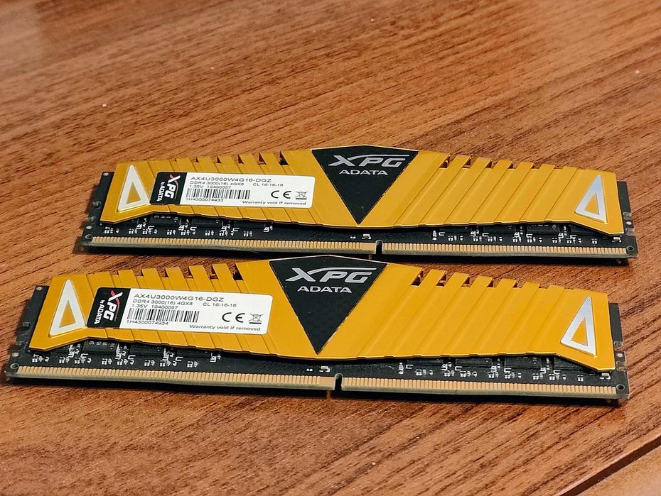 KIT RAM 8GB 2x4GB ADATA XPG Z1, DDR4, 3000mhz CL16 (AX4U3000W4G16-DGZ)