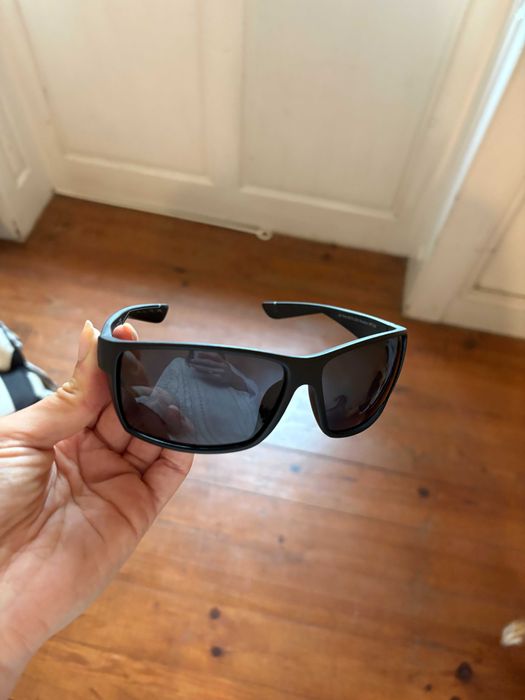 Óculos escuros Costa