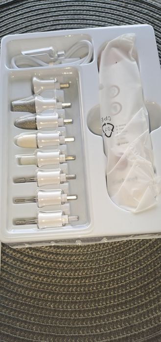 Zestaw do manicure i pedicure