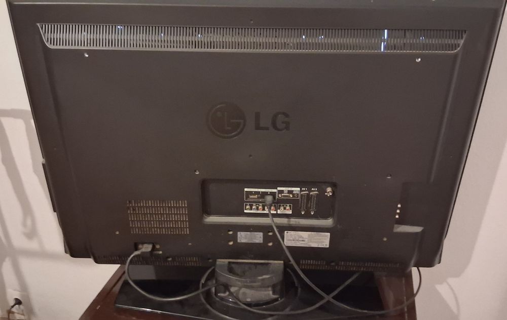 Telewizor LG, 37 cali + dekoder